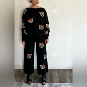 Dressed in LaLa two-piece tiger sweater set black sz small